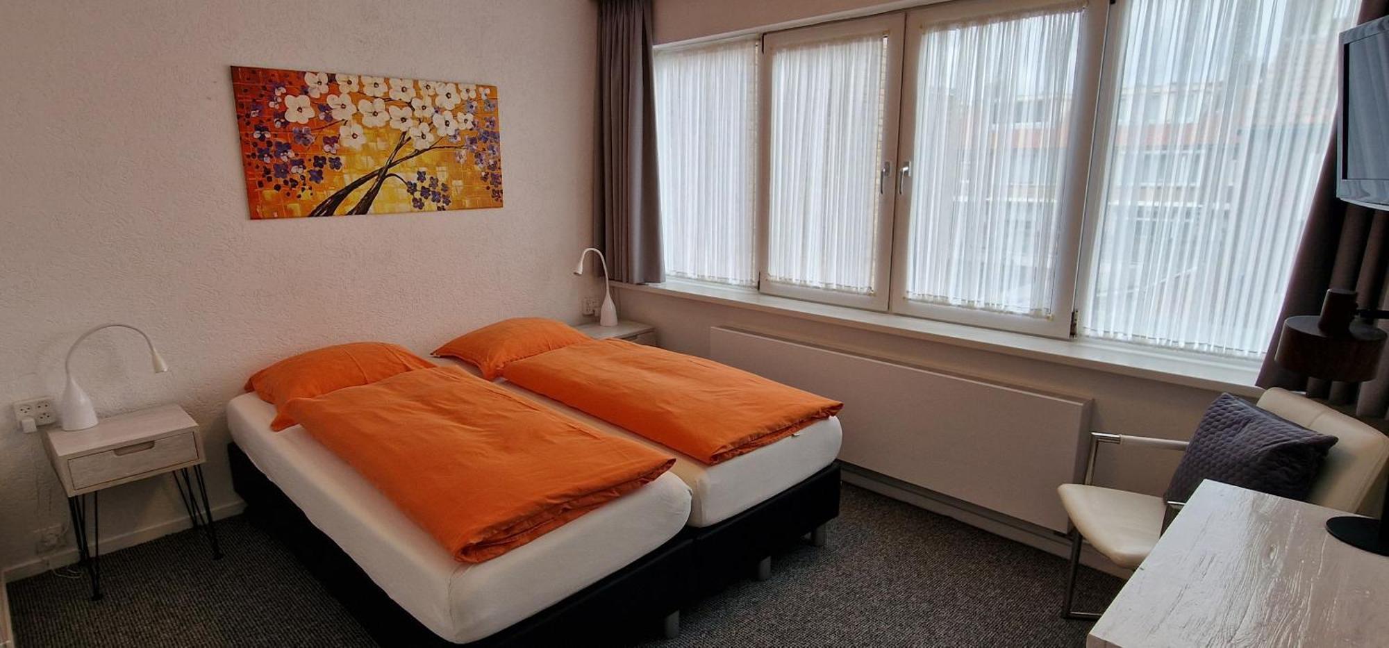 Hotel B&B Seahorse Katwijk aan Zee Exterior photo